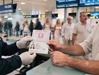 Spagna, controlli in vigore per arrivi da Italia. Media: “Possibili anche su intero volo”