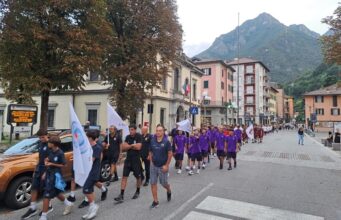 San Pellegrino Terme, la sfilata delle squadre ha dato inizio ufficialmente alla Coppa Angelo Quarenghi San Pellegrino Terme