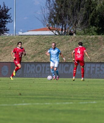 L’AlbinoLeffe lascia al Carpi l’onore dei tre punti. Giornata-no giocata a 32 gradi AlbinoLeffe