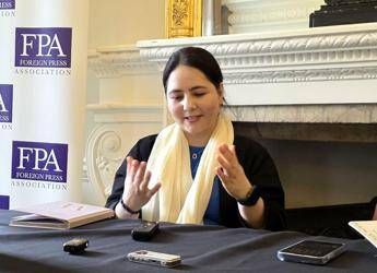 Afghanistan, Zahra Joya: “Per noi donne è una prigione a cielo aperto, serve guerra civile tutta al femminile”