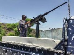 Attacco Houthi in Arabia Saudita, 13 civili feriti. Pentagono smentisce Trump su carenza munizioni