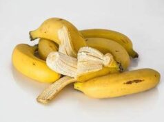 Buccia di banana frullata in acqua, la ‘ricetta’ per curare le piante