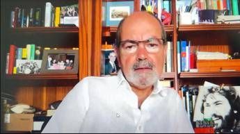 Farmaci, neurologo Stocchi: “Con formulazione a rilascio modificato meno pastiglie per il Parkinson”