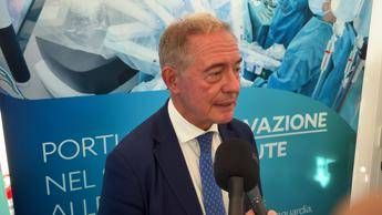 Fresenius Kabi, Urso: “Nuova linea produttiva avanzata un esempio per imprese”