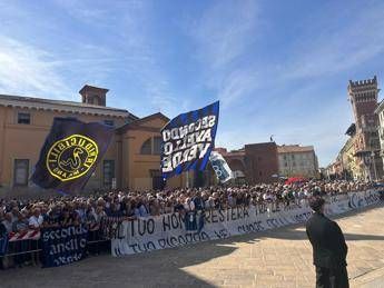 Funerali Mazzola a Milano: arrivati calciatori, dirigenti e tifosi per l’ultimo saluto alla leggenda dell’Inter