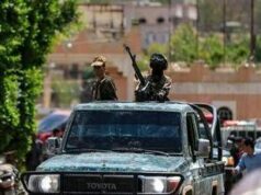 Houthi lanciano attacchi contro siti sensibili a Riad e impianti petroliferi a Yanbu in Arabia Saudita