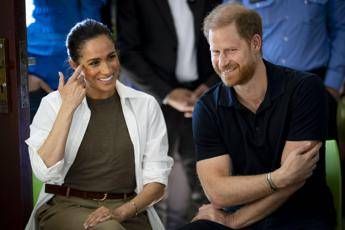 La nuova casa inglese di Meghan Markle e il principe Harry: “Lei vuole 9 camere da letto e uno studio cinematografico”