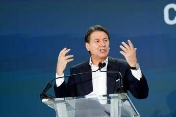 M5S, Conte sfida Meloni e punta a Palazzo Chigi: “Non indietreggeremo di un millimetro”