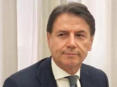 M5S, ecco 20 punti per il programma: “Inviare armi all’Ucraina allontana la pace”