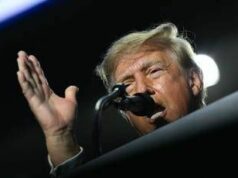 Politico, Cnn e Ms Now fanno causa a Trump dopo l’esclusione dalla Casa Bianca