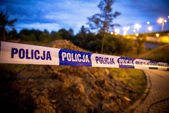 Polonia, attacco con coltello in abbazia: un morto e 4 feriti. Arrestato un ucraino