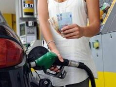 Prezzi benzina e diesel, non si fermano gli aumenti. Unc: “Pieno gasolio costa 40 cent in più in un giorno”