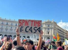 Roma, corteo Spin Time: “Città è di chi la vive non di chi specula”