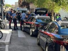 Roma, donna accoltellata. Malore per l’aggressore, avrebbe tentato un gesto estremo