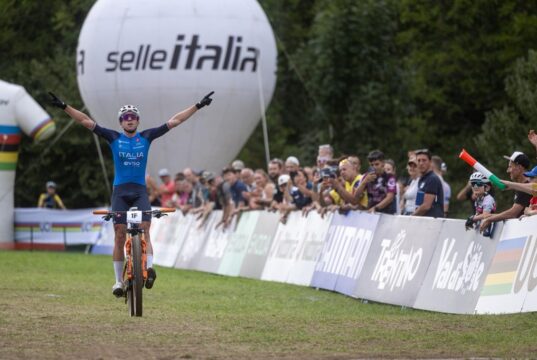 Ciclismo, Fabio Bassignana è campione del mondo. L’Italia conquista il Team Relay 13 anni dopo KTM Protek Elettrosystem