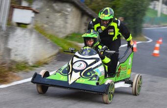 Soap Box Rally: spettacolo in notturna a Berbenno. Il team Rombo di Legno trionfa nell’ultima tappa e si laurea campione Soap Box Rally
