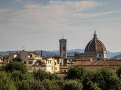 Firenze, falso allarme bomba a Piazzale Michelangelo: denunciato un 49enne