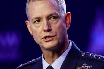 Guerra in Europa, il capo militare della Nato: “Non è inevitabile, ma dobbiamo prepararci”