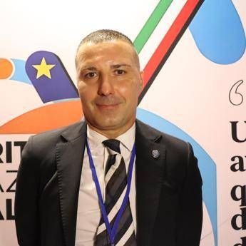 IA, Mauriello (Meritocrazia Italia): “La macchina non sostituisca l’uomo, servono regole”