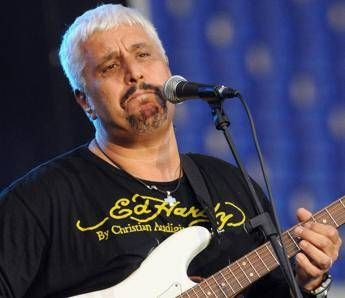 ‘Je so’ pazzo’, Amanda Bonini l’ultima compagna di Pino Daniele: “Lui sarebbe inorridito per il film”