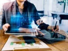 L’Intelligenza Artificiale fa lavorare di meno? Non proprio, per i dipendenti aumenta impegno e divario con i dirigenti
