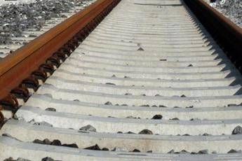 Maltempo, circolazione ferroviaria sospesa su linea Napoli-Salerno via Cava de’ Tirreni per frana