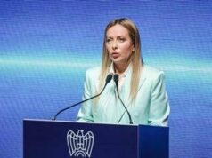 Meloni non molla la presa sull’energia, pressing su Ue per flessibilità: “Italia in Europa non per dire solo sì”