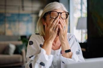 Menopausa, l’indagine: “Cade il tabù ma una donna su 3 nasconde i sintomi”