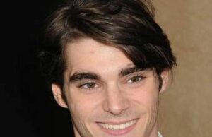 Morto a 34 anni RJ Mitte, addio al Walter White Jr. di ‘Breaking Bad’