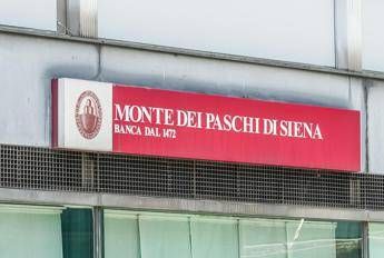 Mps, dal cda no al rilancio di Intesa: “Premio resta inferiore alla media”