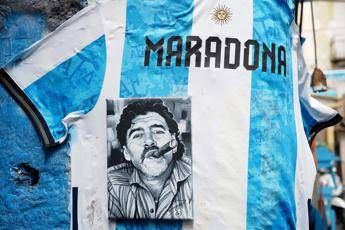 Processo Maradona, la difesa sostiene l’innocenza del medico Luque, “è capro espiatorio”