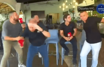 Terremoto Panama, paura e fuga in diretta tv per 5 commentantori sportivi: “Colleghi, attenzione” – IL VIDEO