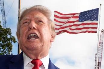 Trump blocca le sanzioni alla Russia, Zelensky accusa: “Nuovo favore a Putin”